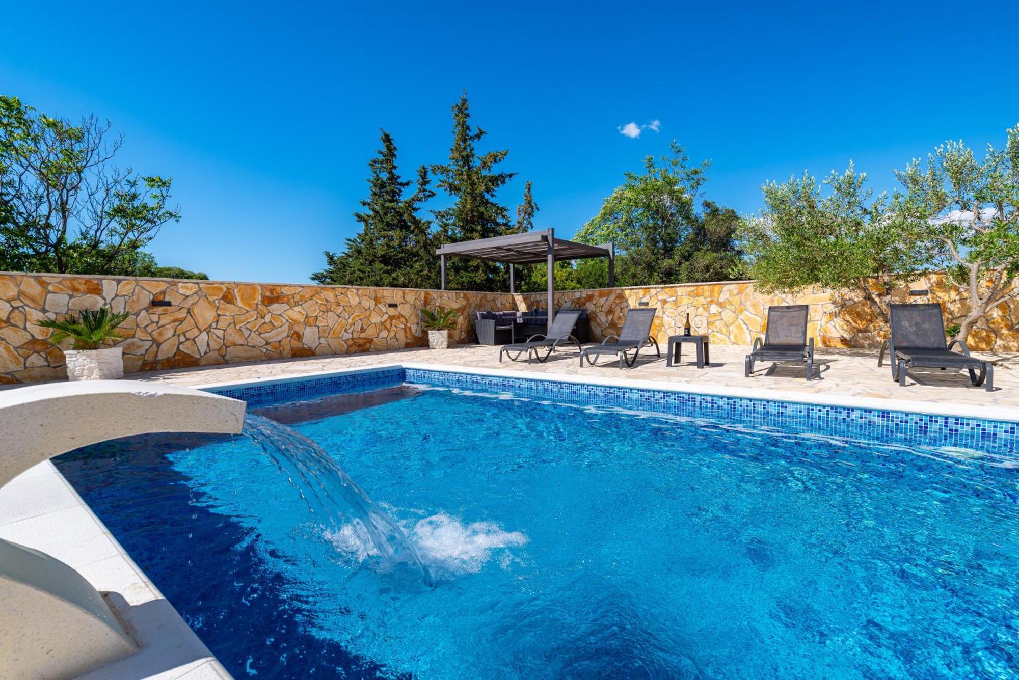 My Dalmatia - Holiday Home Maria With Private Swimming Pool Kakma Eksteriør bilde